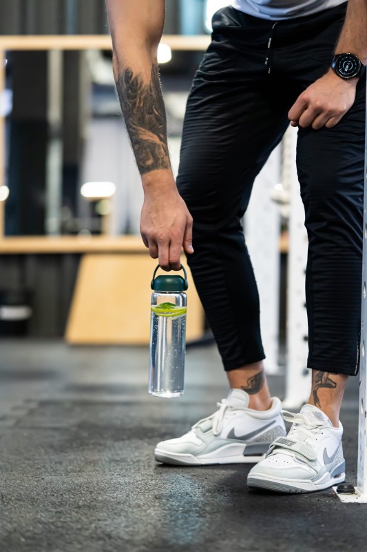 Szklana butelka na wodę Fuori 540 ml zielona