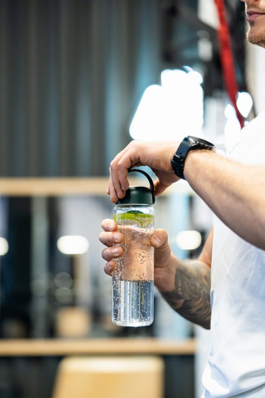 Szklana butelka na wodę Fuori 540 ml zielona