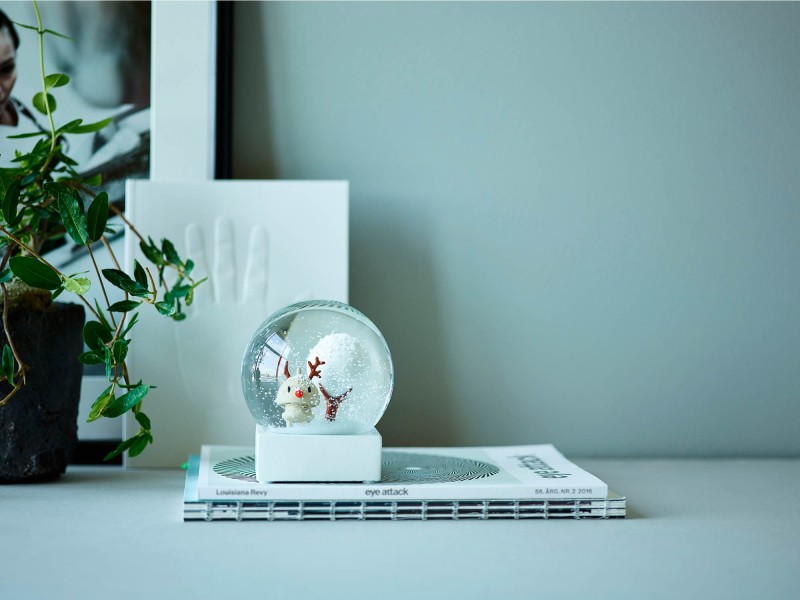 Figurka Figurka kula śnieżna Hoptimist Reindeer Globe L beżowa