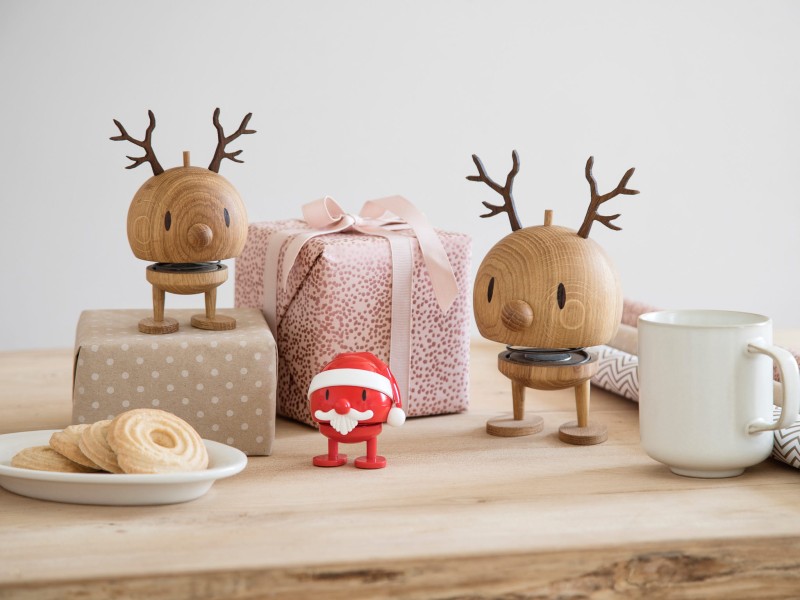 Figurka Hoptimist Santa Claus S czerwony