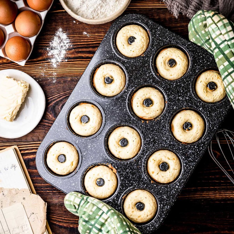 Forma blacha do pieczenia  pączków donut 12 gniazd KLAUSBERG