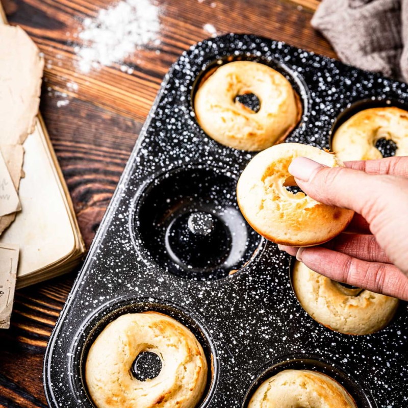 Forma blacha do pieczenia  pączków donut 6 gniazd KLAUSBERG