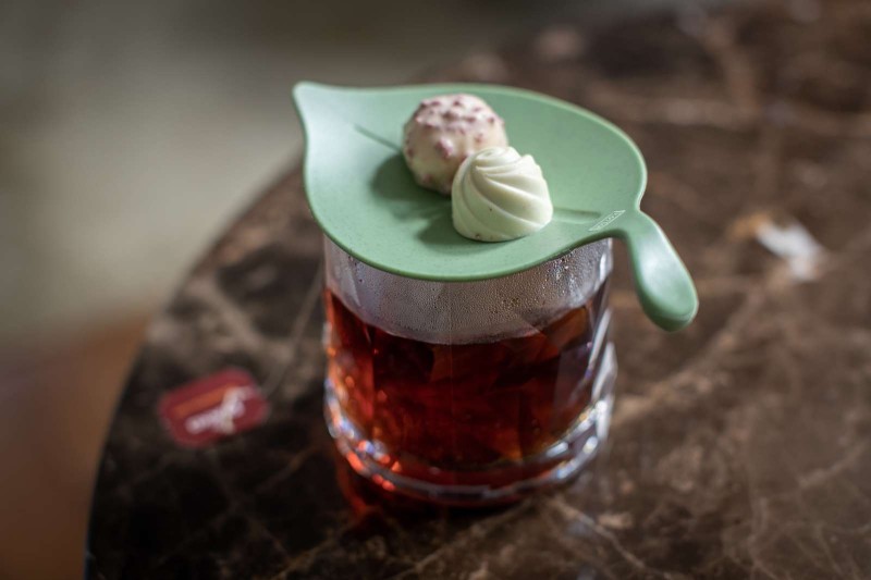 Spodeczki na przekąski 4 sztuki Leaf-on mix