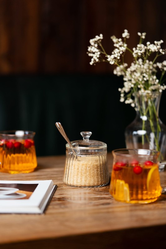 Cukiernica szklana z pokrywką 250 ml Mia