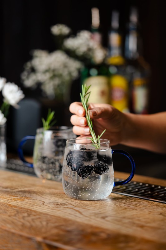 Komplet 2 szklanek z niebieskim uchem 400 ml Bolla