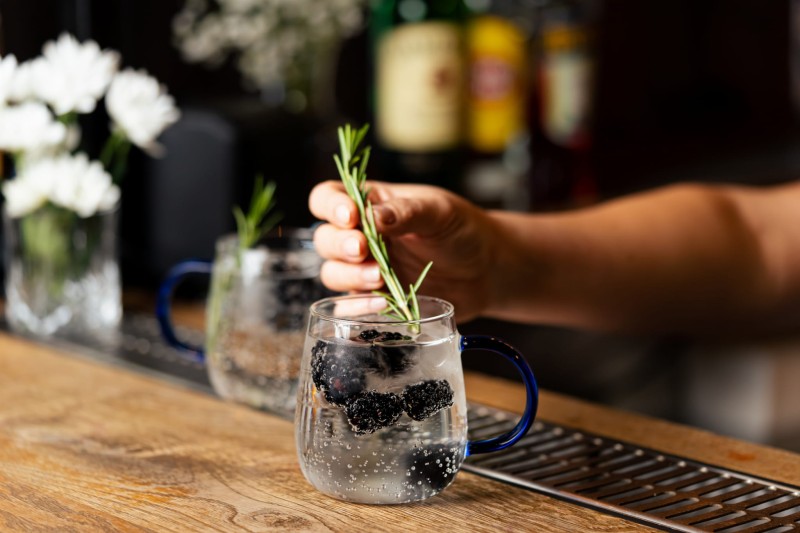 Komplet 2 szklanek z niebieskim uchem 400 ml Bolla