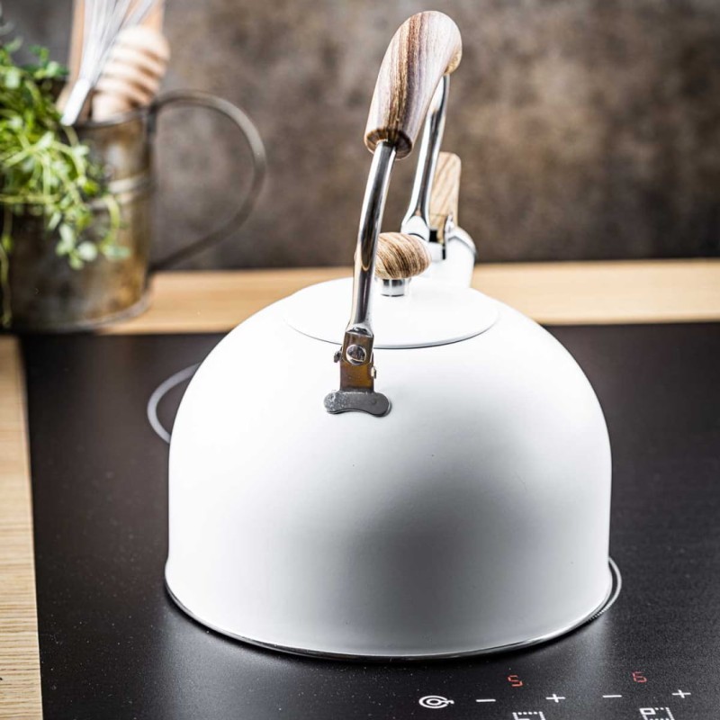 Czajnik z gwizdkiem 2,5L KINGHOFF biały