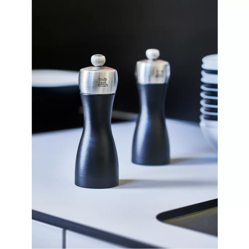 Młynek do soli Fidji tradycyjny 12cm czarny mat PEUGEOT