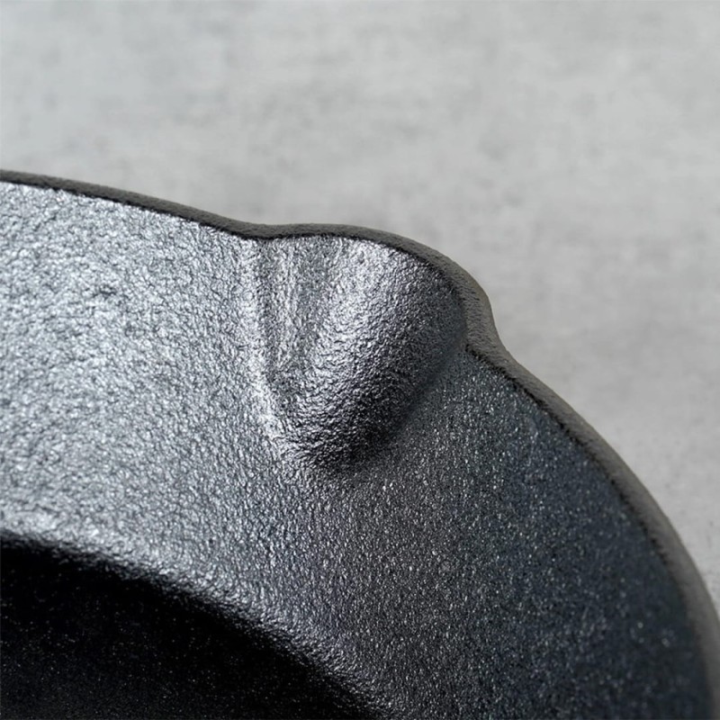 Patelnia żeliwna z silikonową nakładką 20cm CAST LINE