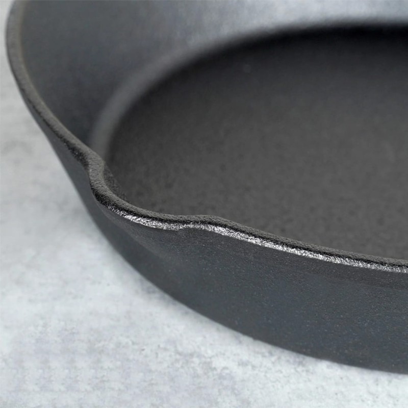 Patelnia żeliwna z silikonową nakładką 20cm CAST LINE