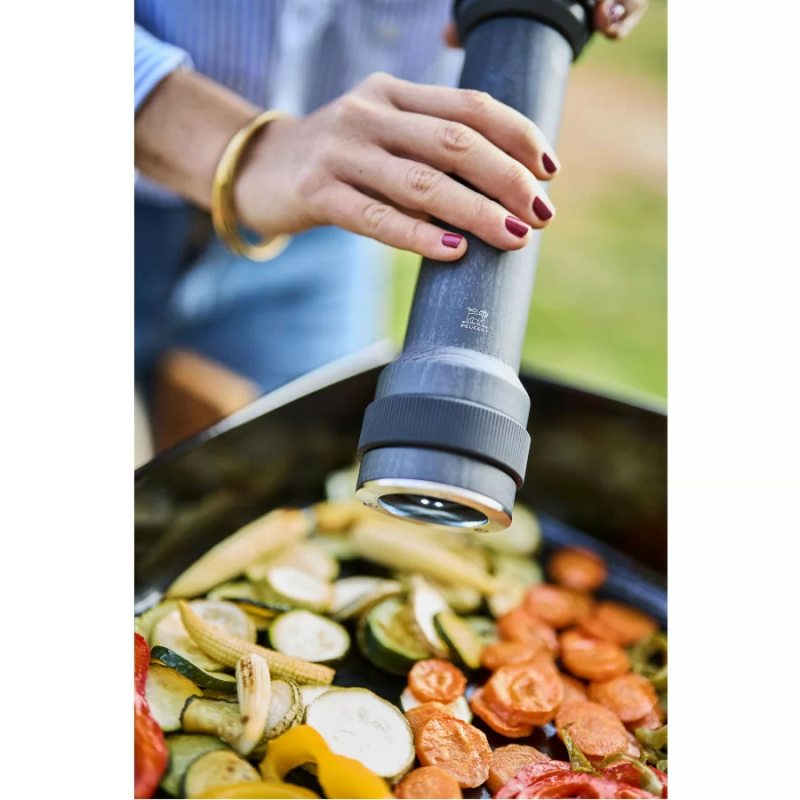 Młynek do pieprzu 30cm BBQ grafitowy z oświetleniem LED
