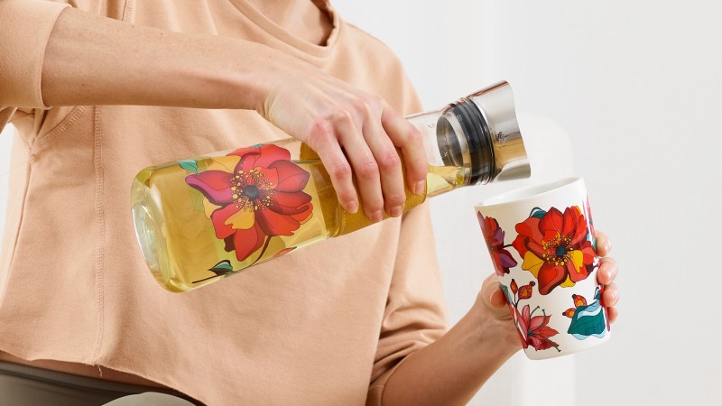 Karafka szklana ze skórzanym pokrowcem Eve Poppy 1,25l