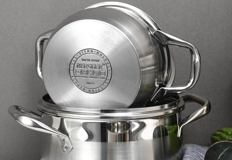 Zestaw 4 garnków ze stali nierdzewnej GOURMET LINE