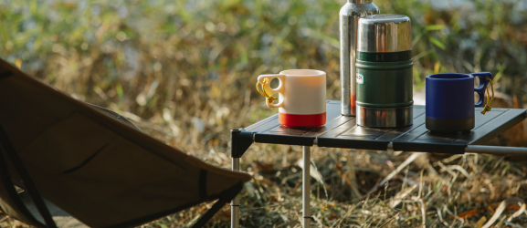 Termosy i kubki termiczne – must-have jesiennych spacerów i do pracy